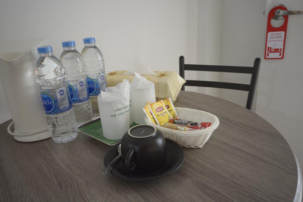 Irest Ao Nang Seafront Hostel Buitenkant foto