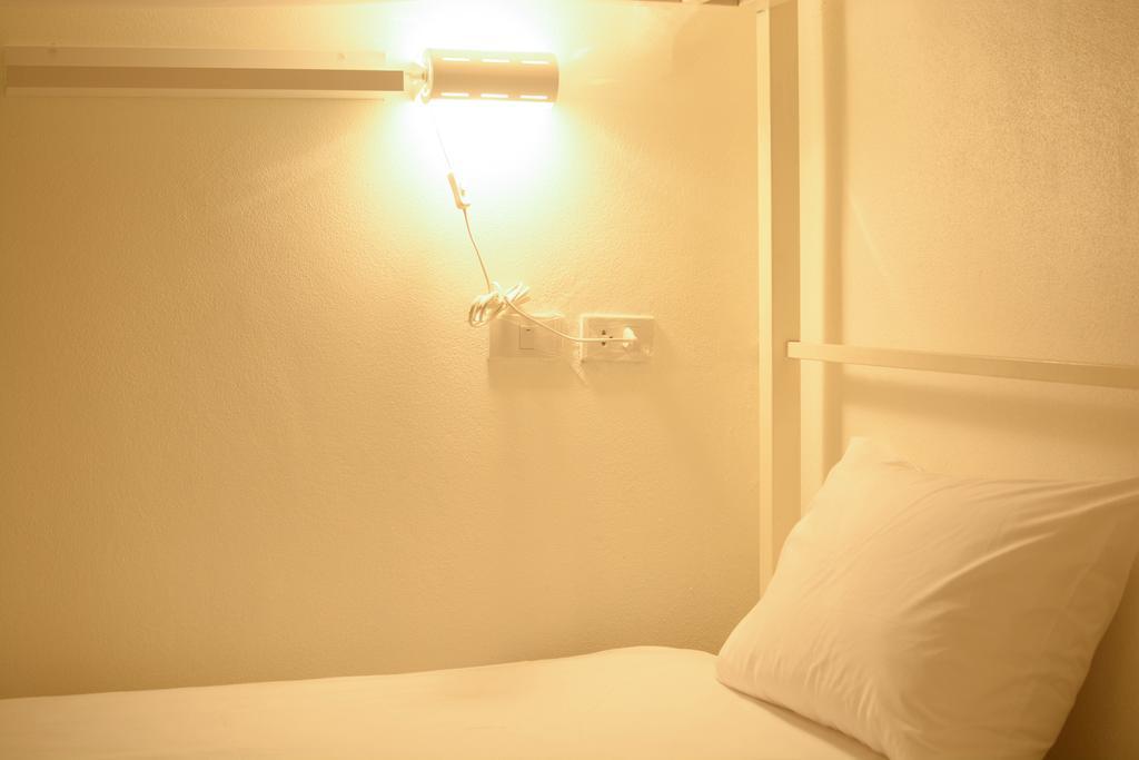 Irest Ao Nang Seafront Hostel Buitenkant foto