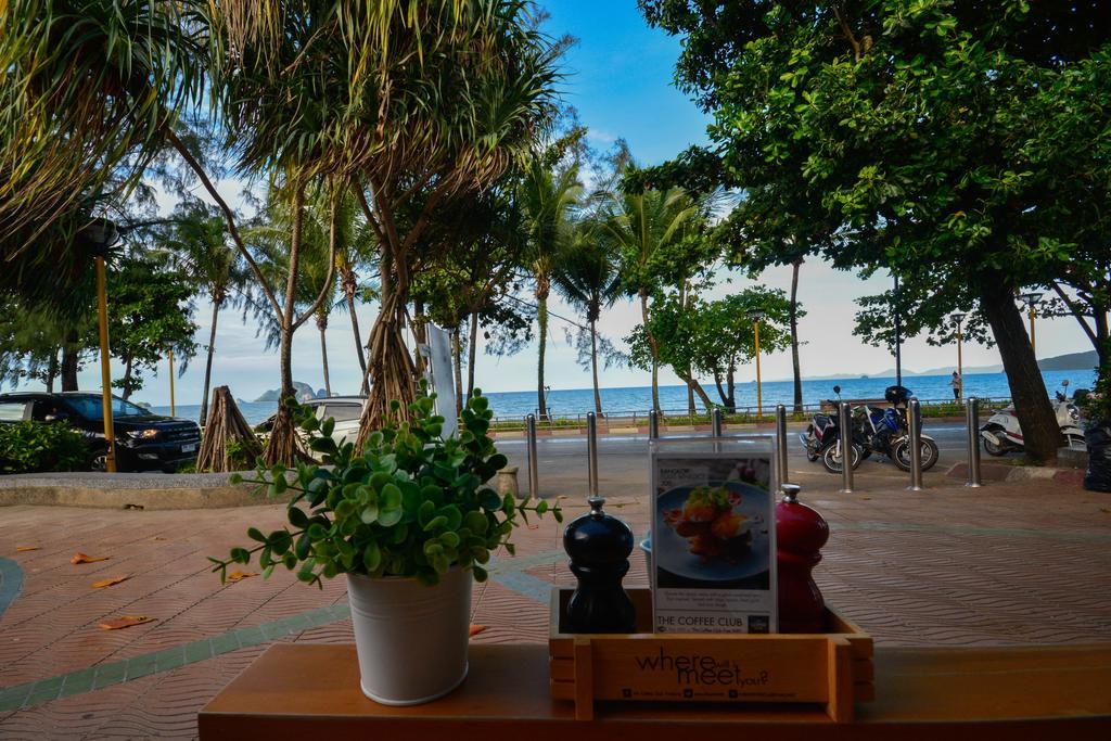 Irest Ao Nang Seafront Hostel Buitenkant foto