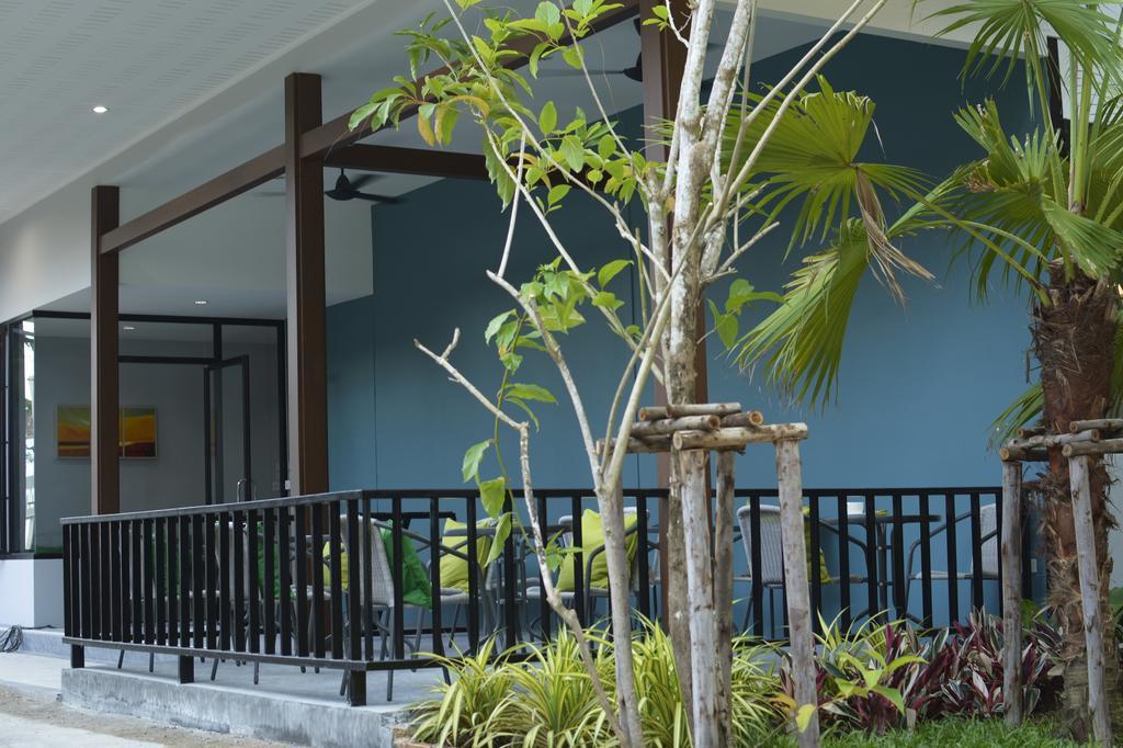 Irest Ao Nang Seafront Hostel Buitenkant foto