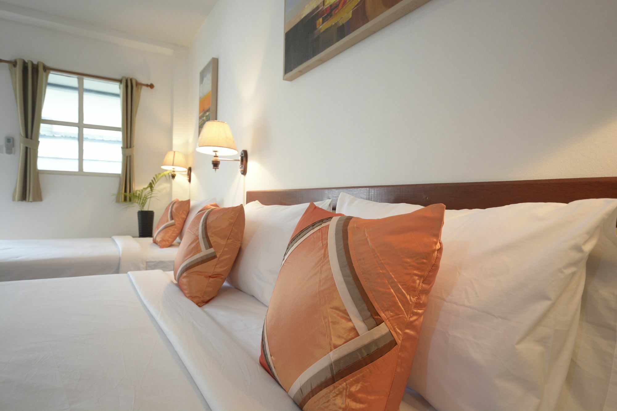 Irest Ao Nang Seafront Hostel Buitenkant foto