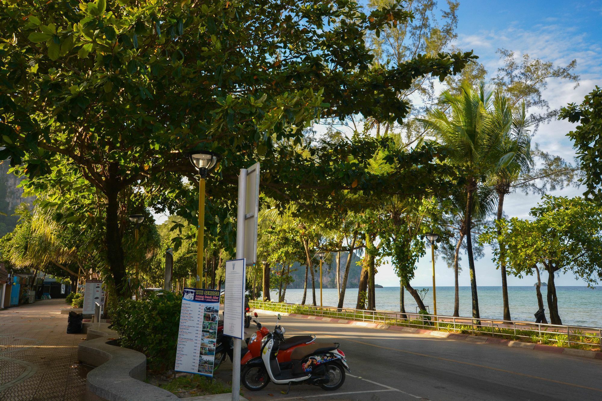 Irest Ao Nang Seafront Hostel Buitenkant foto